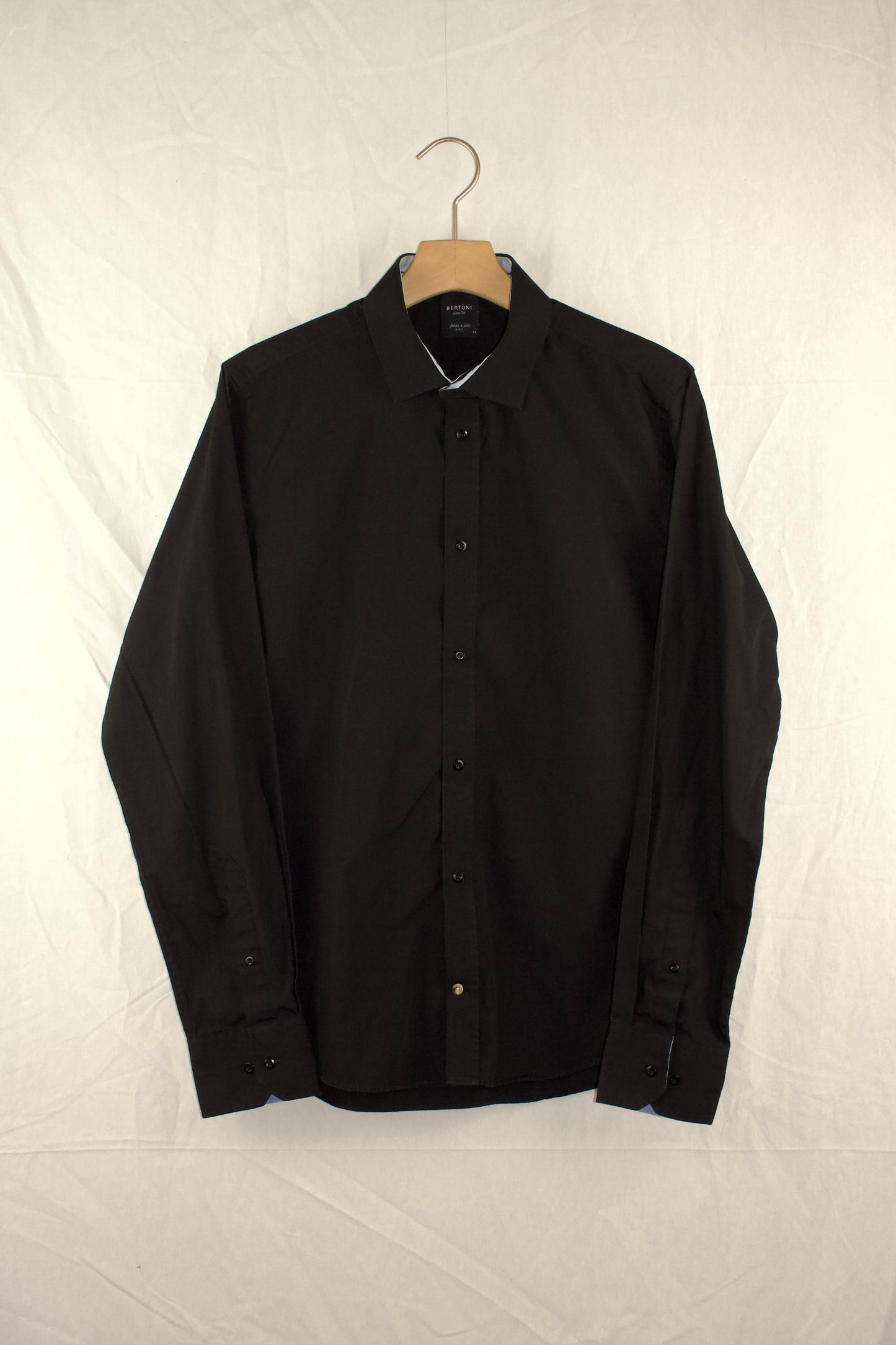 BLACK VINTAGE APPLIQUÉ SHIRT
