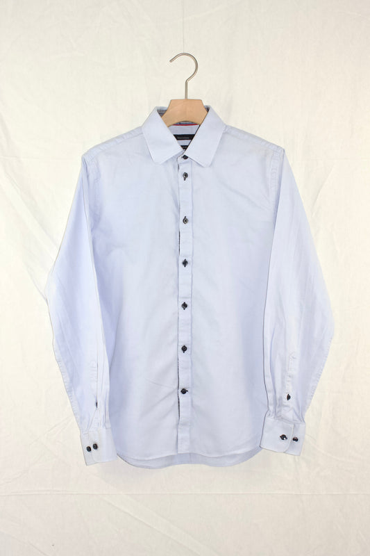BABY BLUE VINTAGE APPLIQUÉ SHIRT